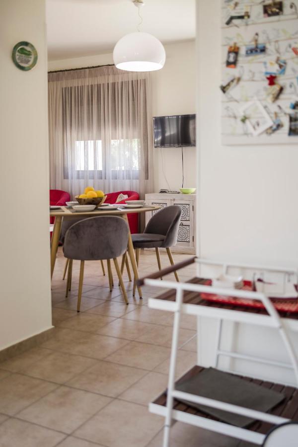The Corner House At Gennadi Court Villa Bagian luar foto